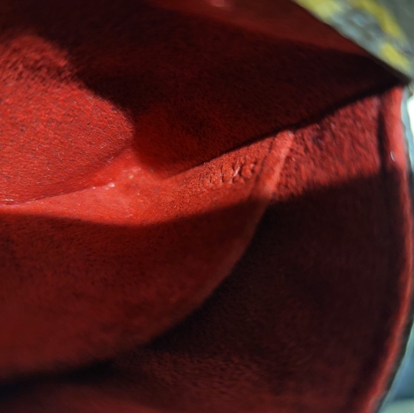 Louis Vuitton Partition Wristlet - Picture 10 of 10